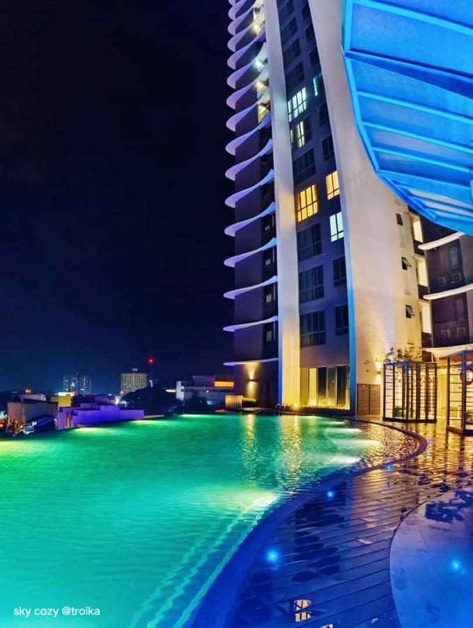 Sky Cozy Troika Residence, 1 Bedroom 4-6 Pax, 2 Bedrooms 6-8 Pax, Pool Vew, Sky & City View, Free Parking, Pool, Unlimited Wifi & Netflix Kota Bharu Exteriör bild