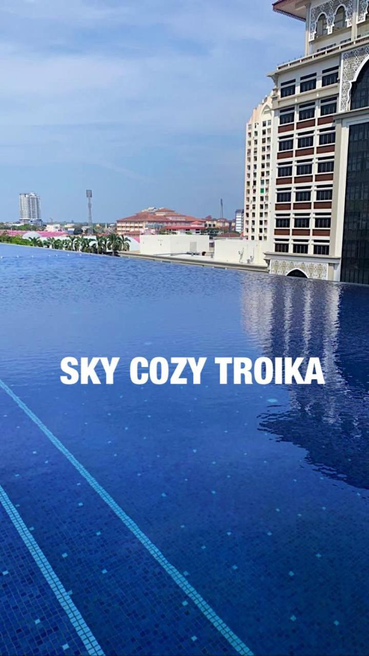 Sky Cozy Troika Residence, 1 Bedroom 4-6 Pax, 2 Bedrooms 6-8 Pax, Pool Vew, Sky & City View, Free Parking, Pool, Unlimited Wifi & Netflix Kota Bharu Exteriör bild