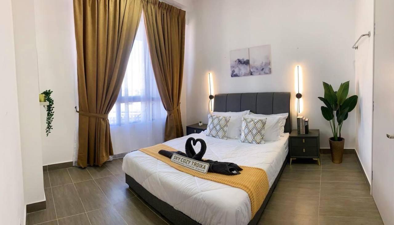 Sky Cozy Troika Residence, 1 Bedroom 4-6 Pax, 2 Bedrooms 6-8 Pax, Pool Vew, Sky & City View, Free Parking, Pool, Unlimited Wifi & Netflix Kota Bharu Exteriör bild